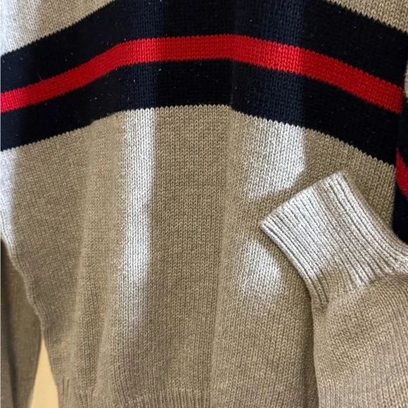 Brandy Melville Gray Knit Sweater - Picture 3 of 4